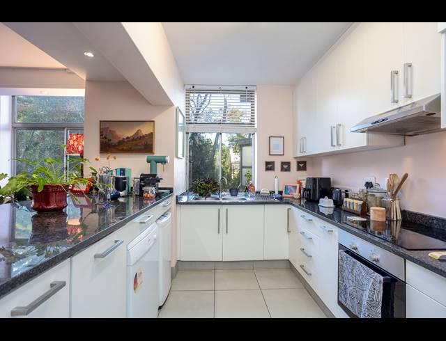 2 BEDROOM APARTMENT FOR SALE IN NEWLANDS